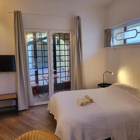 Le Patio St Jacques Apartment